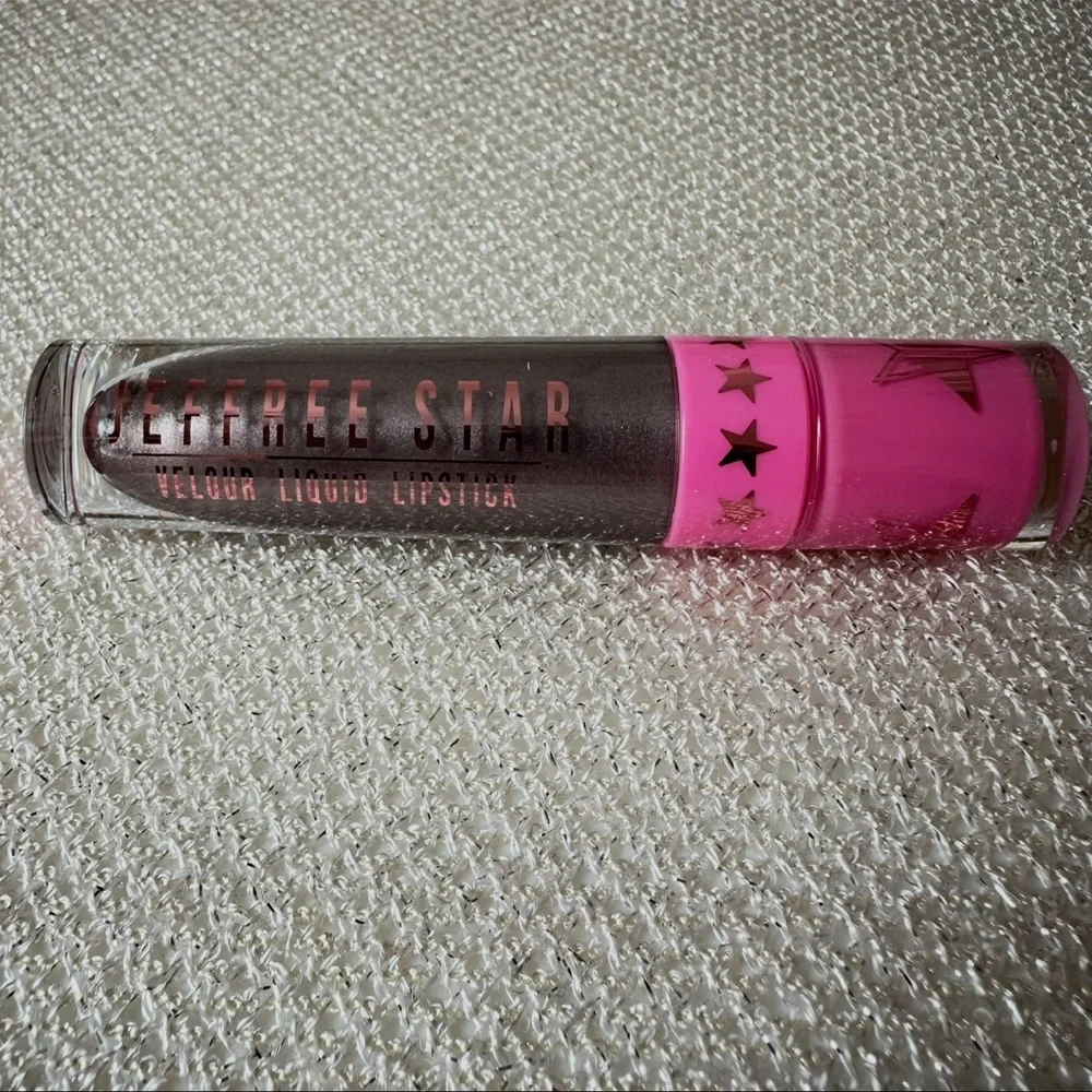 Jeffree Star Restraints Velour Liquid Lipstick